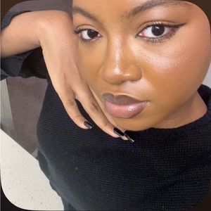 Meet your Posher, Glory